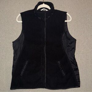 CBK Sport size Large Black Sleeveless winter fleece Vest for Women